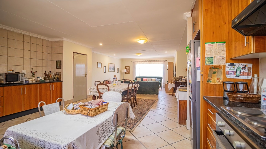 3 Bedroom Property for Sale in Selcourt Gauteng