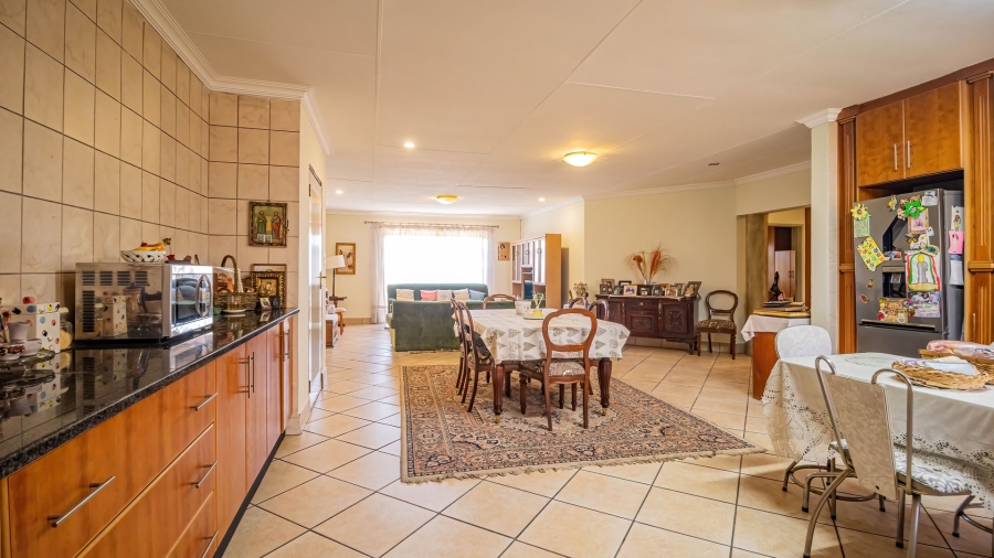 3 Bedroom Property for Sale in Selcourt Gauteng