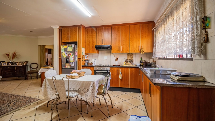 3 Bedroom Property for Sale in Selcourt Gauteng
