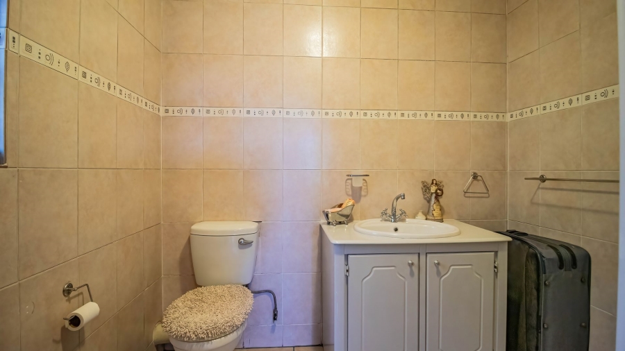 3 Bedroom Property for Sale in Selcourt Gauteng