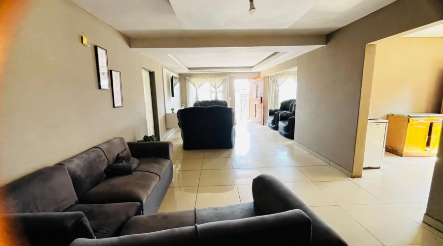 3 Bedroom Property for Sale in Kingsway Gauteng
