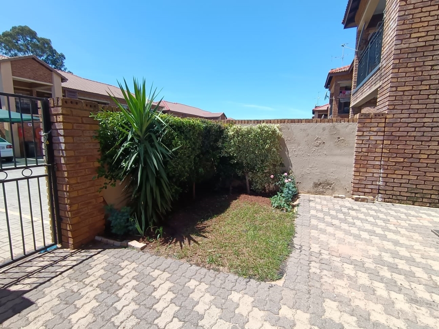 2 Bedroom Property for Sale in Modder East Gauteng