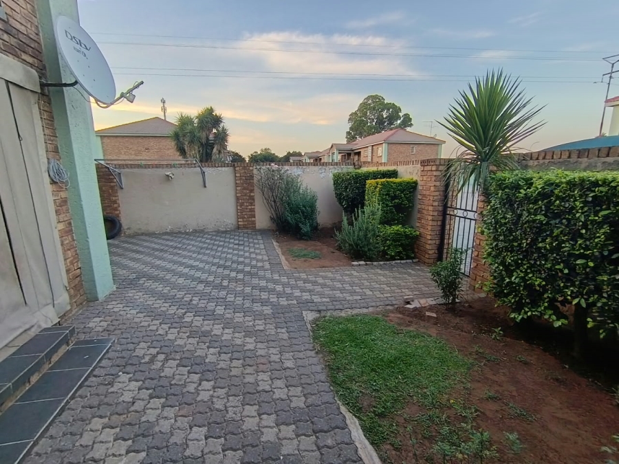 2 Bedroom Property for Sale in Modder East Gauteng