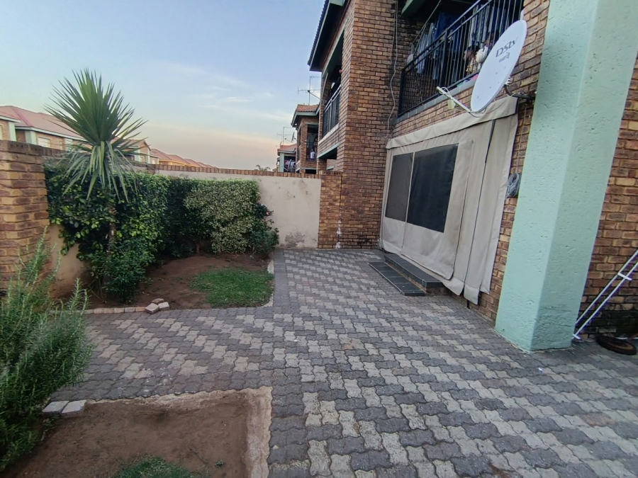 2 Bedroom Property for Sale in Modder East Gauteng