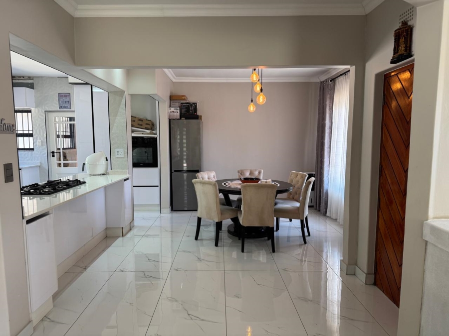 3 Bedroom Property for Sale in Gallo Manor Gauteng