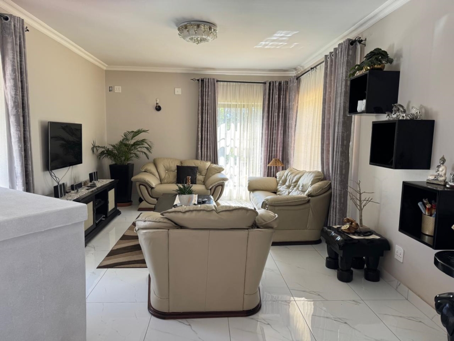3 Bedroom Property for Sale in Gallo Manor Gauteng