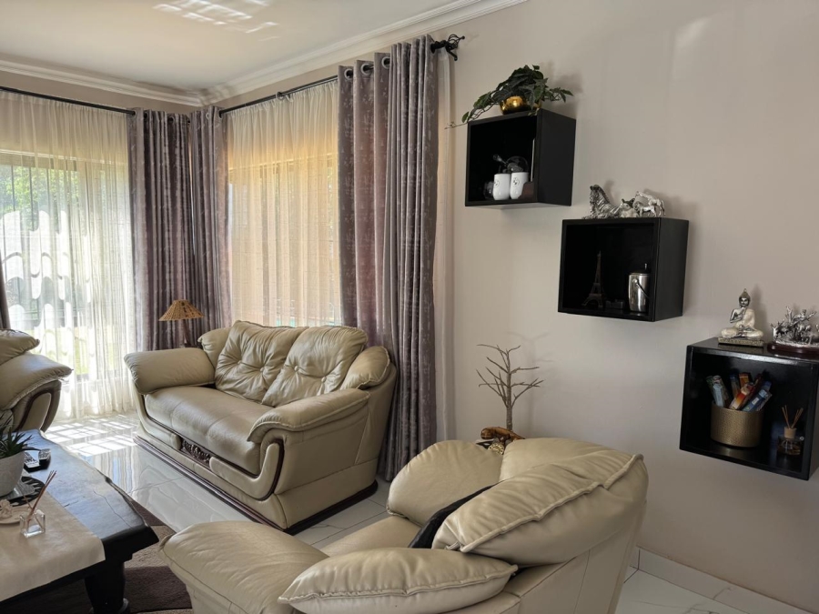 3 Bedroom Property for Sale in Gallo Manor Gauteng