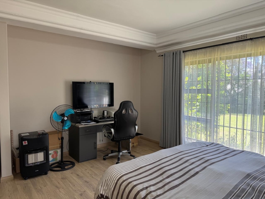 3 Bedroom Property for Sale in Gallo Manor Gauteng