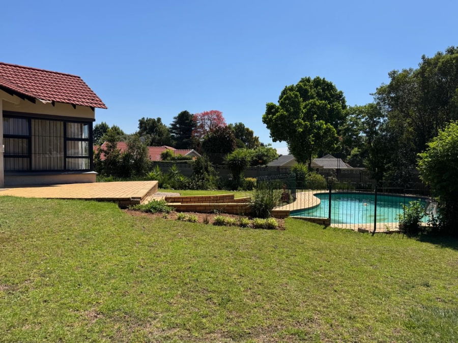 3 Bedroom Property for Sale in Gallo Manor Gauteng