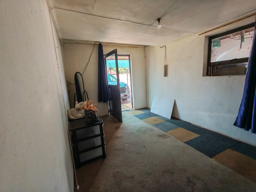 5 Bedroom Property for Sale in Dersley Gauteng