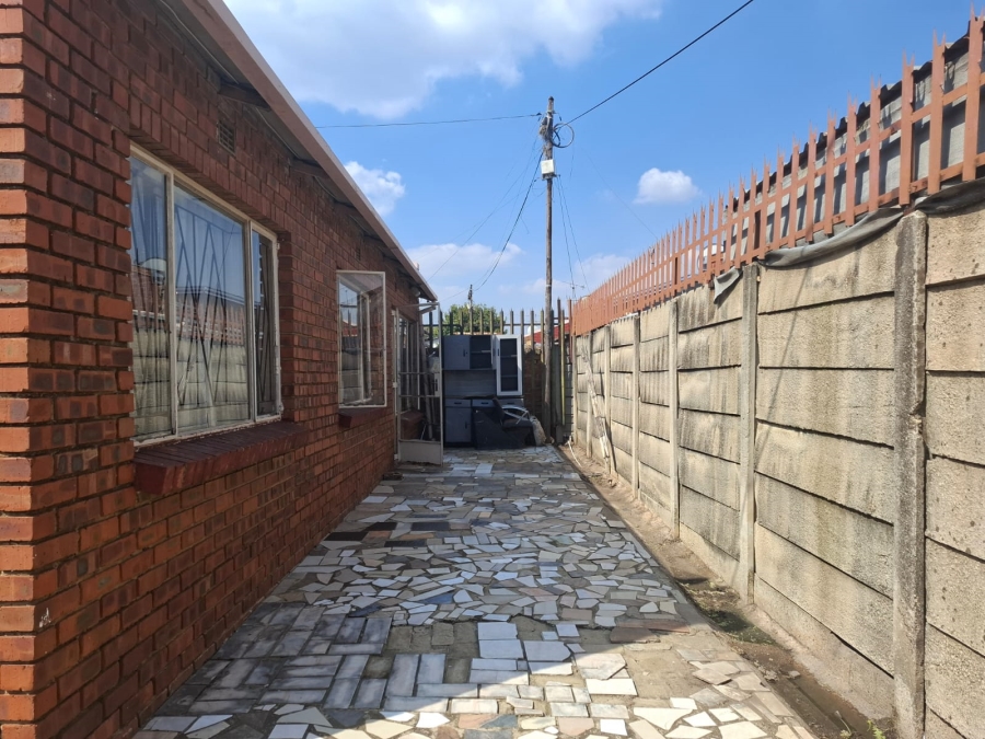 3 Bedroom Property for Sale in Actonville Gauteng