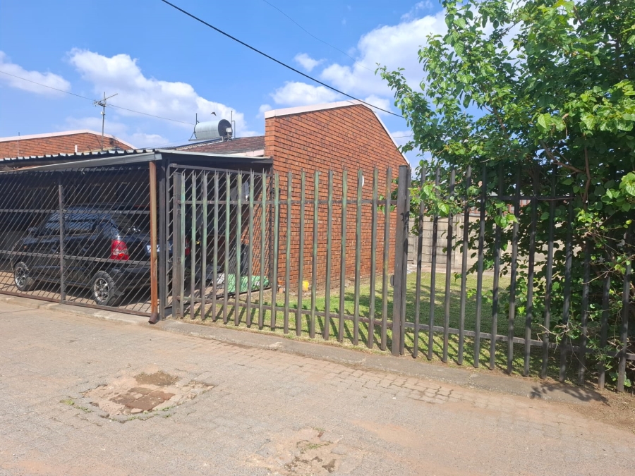 3 Bedroom Property for Sale in Actonville Gauteng