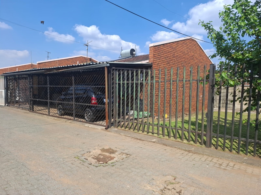 3 Bedroom Property for Sale in Actonville Gauteng
