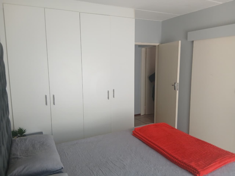 To Let 3 Bedroom Property for Rent in Restonvale A H Gauteng