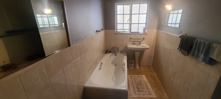 3 Bedroom Property for Sale in Bezuidenhout Valley Gauteng