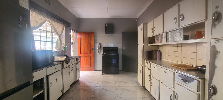 3 Bedroom Property for Sale in Bezuidenhout Valley Gauteng
