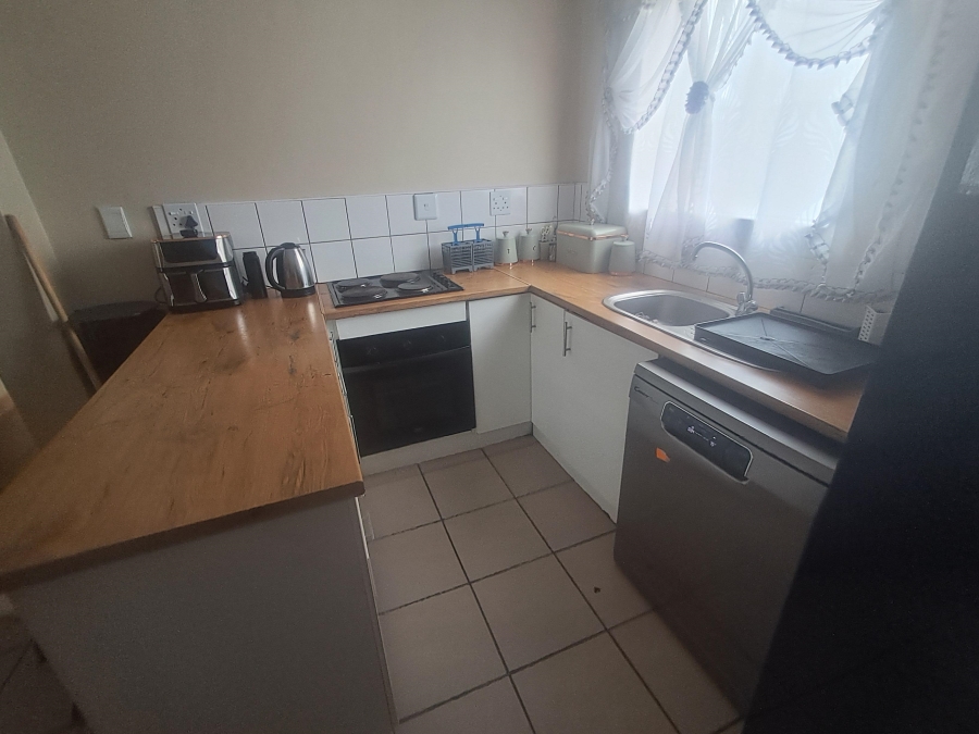 3 Bedroom Property for Sale in Crystal Park Gauteng