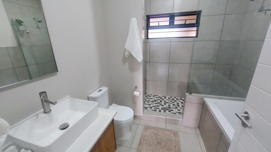 2 Bedroom Property for Sale in Rietvalleirand Gauteng