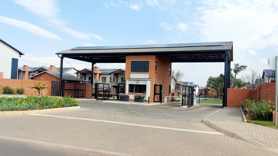 2 Bedroom Property for Sale in Rietvalleirand Gauteng