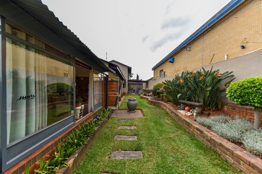 4 Bedroom Property for Sale in Wonderboom South Gauteng