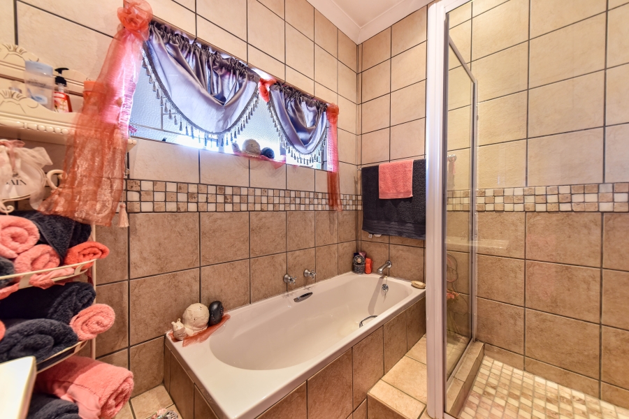 4 Bedroom Property for Sale in Wonderboom South Gauteng