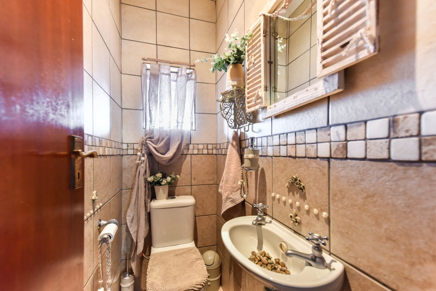 4 Bedroom Property for Sale in Wonderboom South Gauteng