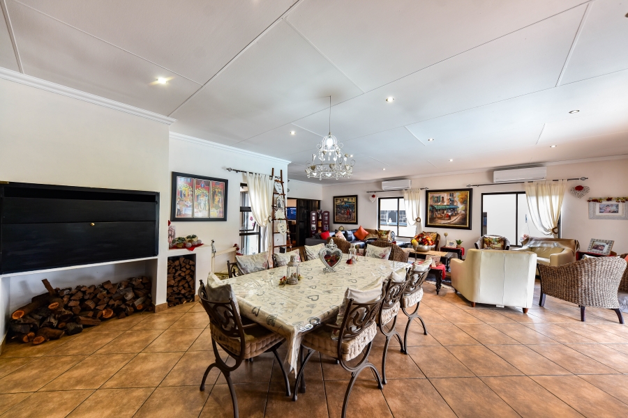 4 Bedroom Property for Sale in Wonderboom South Gauteng