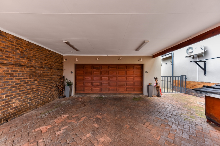 4 Bedroom Property for Sale in Wonderboom South Gauteng