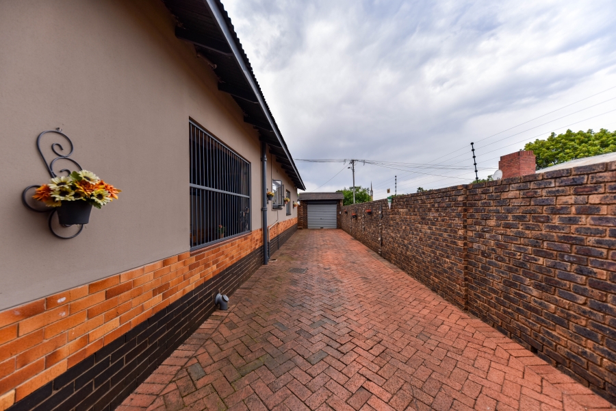 4 Bedroom Property for Sale in Wonderboom South Gauteng