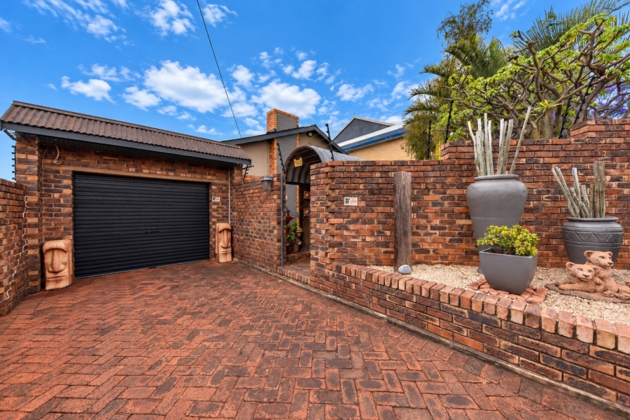 4 Bedroom Property for Sale in Wonderboom South Gauteng