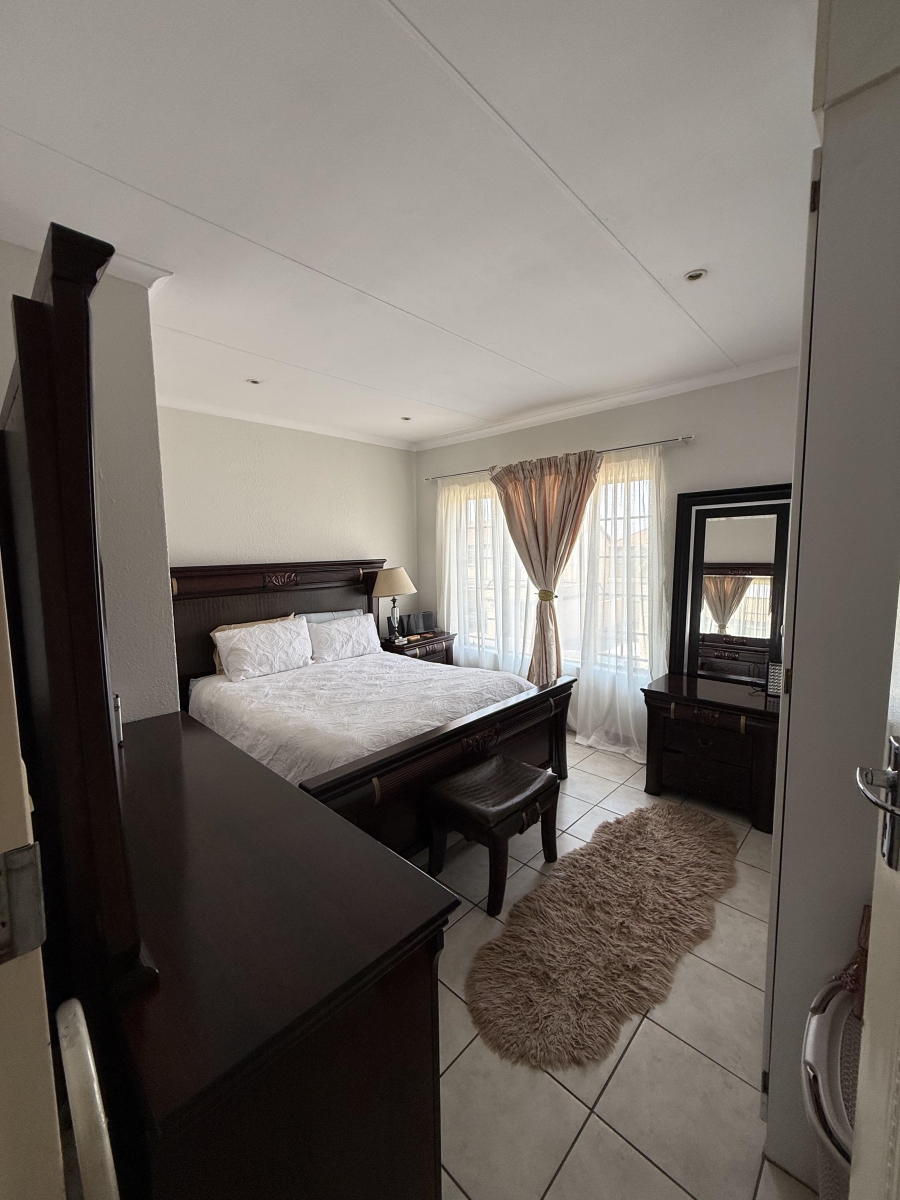 2 Bedroom Property for Sale in Annlin Gauteng