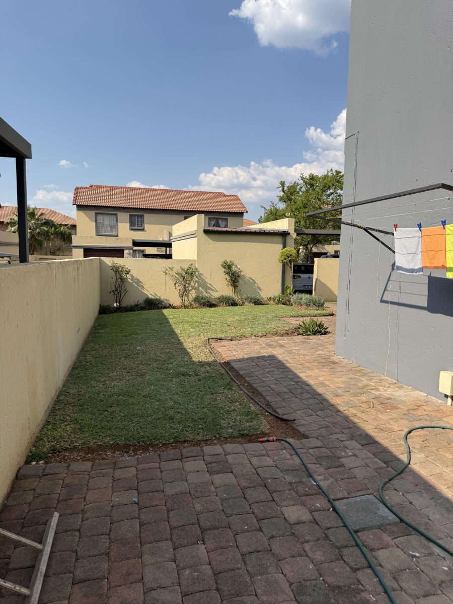 2 Bedroom Property for Sale in Annlin Gauteng