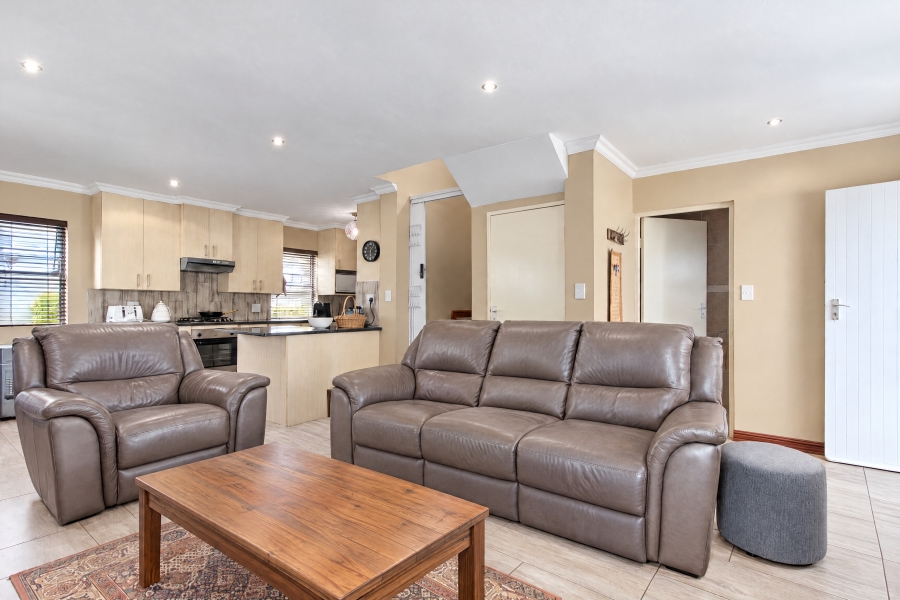 3 Bedroom Property for Sale in Leisure Bay Estate Gauteng