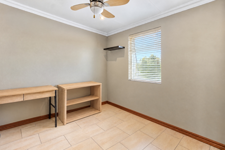 3 Bedroom Property for Sale in Leisure Bay Estate Gauteng