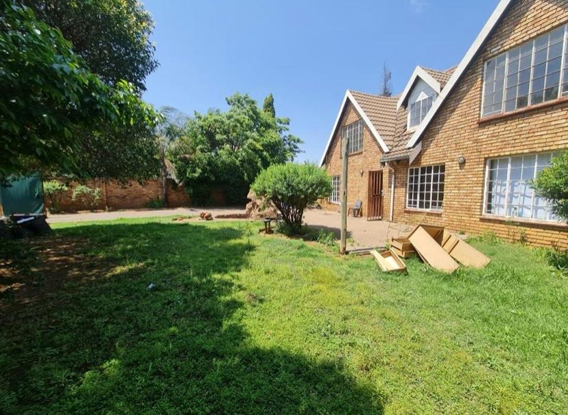 3 Bedroom Property for Sale in Klippoortje Gauteng