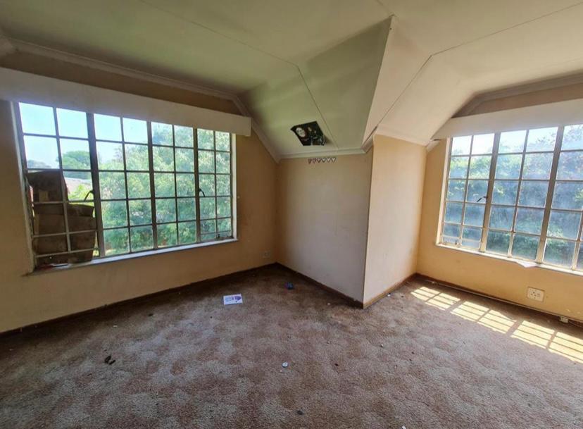 3 Bedroom Property for Sale in Klippoortje Gauteng
