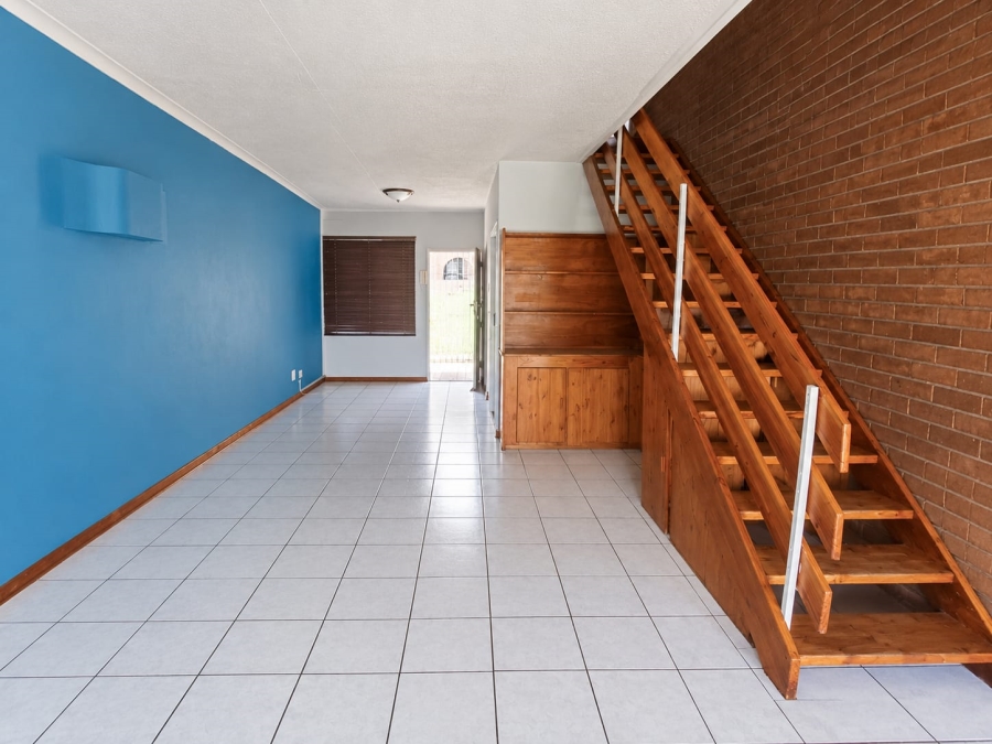 2 Bedroom Property for Sale in Rietfontein Gauteng