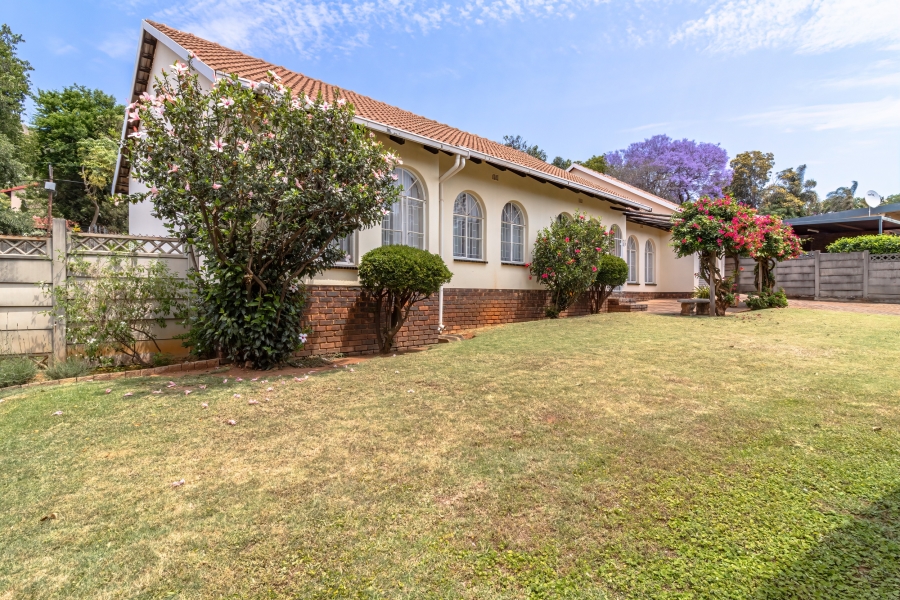 3 Bedroom Property for Sale in Weltevreden Park Gauteng