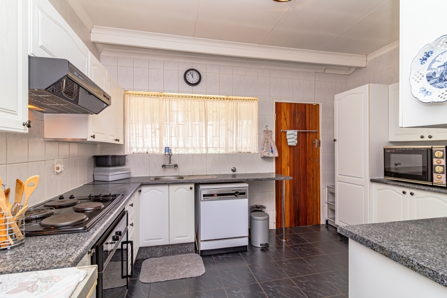 3 Bedroom Property for Sale in Weltevreden Park Gauteng