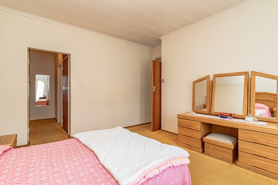 3 Bedroom Property for Sale in Weltevreden Park Gauteng