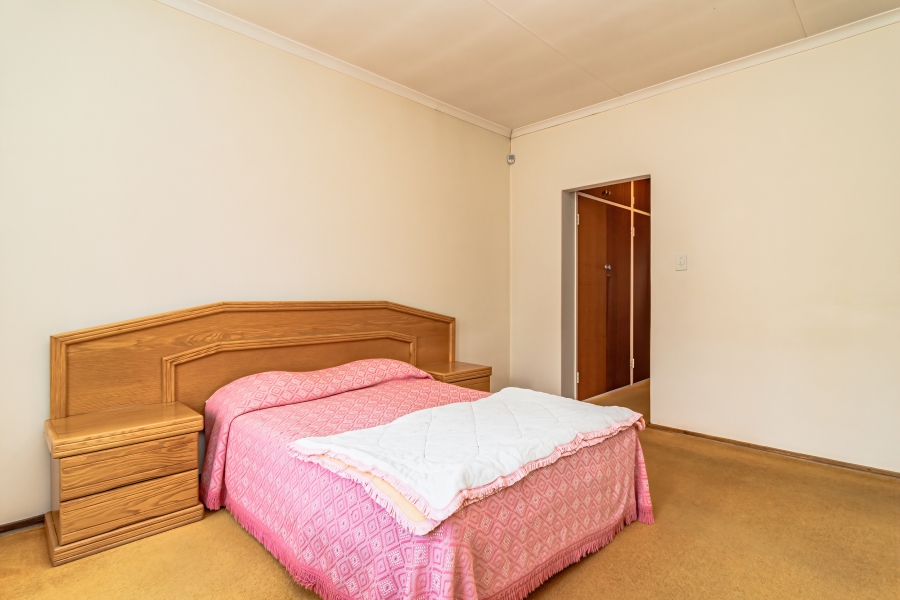 3 Bedroom Property for Sale in Weltevreden Park Gauteng