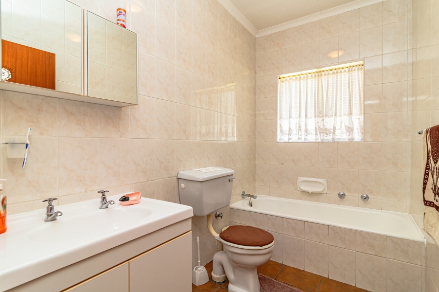 3 Bedroom Property for Sale in Weltevreden Park Gauteng