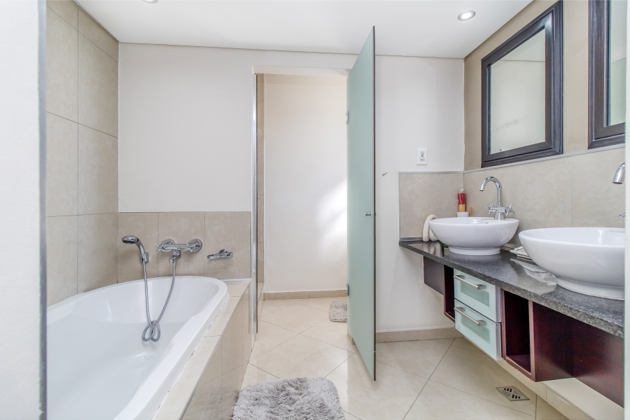To Let 2 Bedroom Property for Rent in Morningside Gauteng