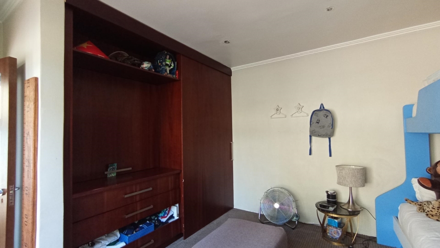 6 Bedroom Property for Sale in Morningside Gauteng