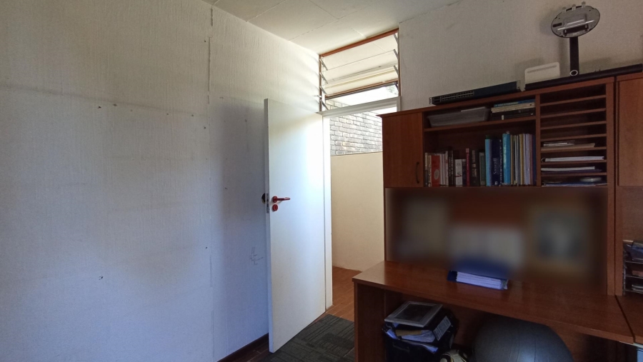 6 Bedroom Property for Sale in Morningside Gauteng