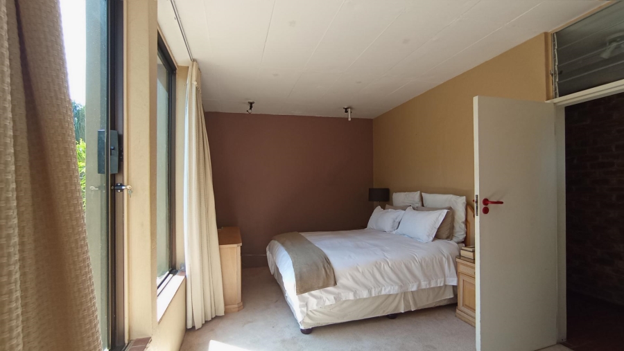 6 Bedroom Property for Sale in Morningside Gauteng