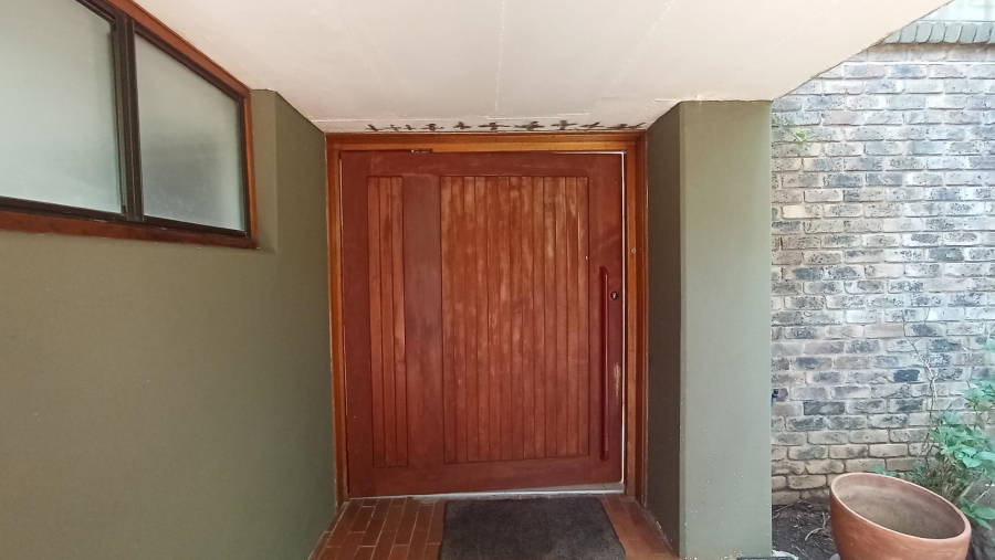 6 Bedroom Property for Sale in Morningside Gauteng