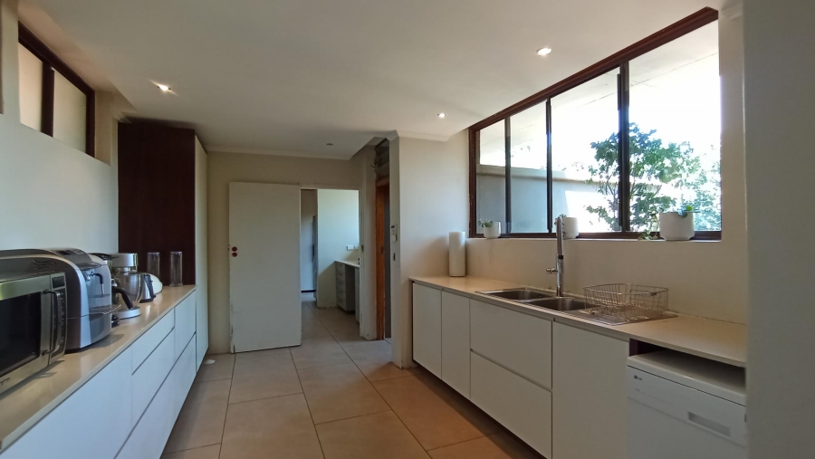 6 Bedroom Property for Sale in Morningside Gauteng