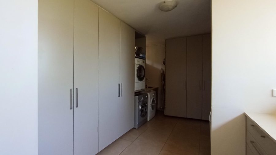 6 Bedroom Property for Sale in Morningside Gauteng
