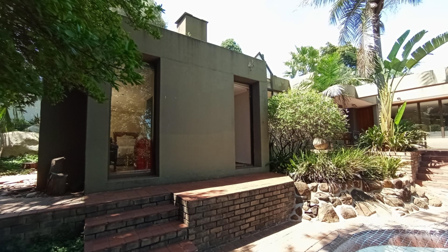 6 Bedroom Property for Sale in Morningside Gauteng